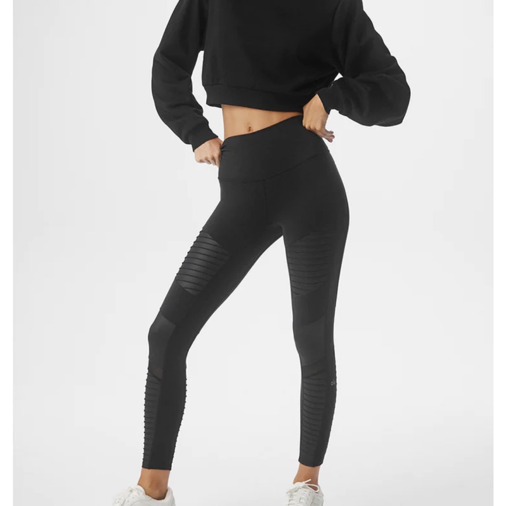 ALO YOGA 7/8 HIGH-WAIST MOTO LEGGING in black size XS